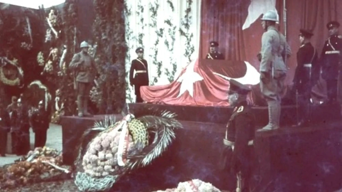 10 Kasım 1938. Büyük Devrimciye veda günü!