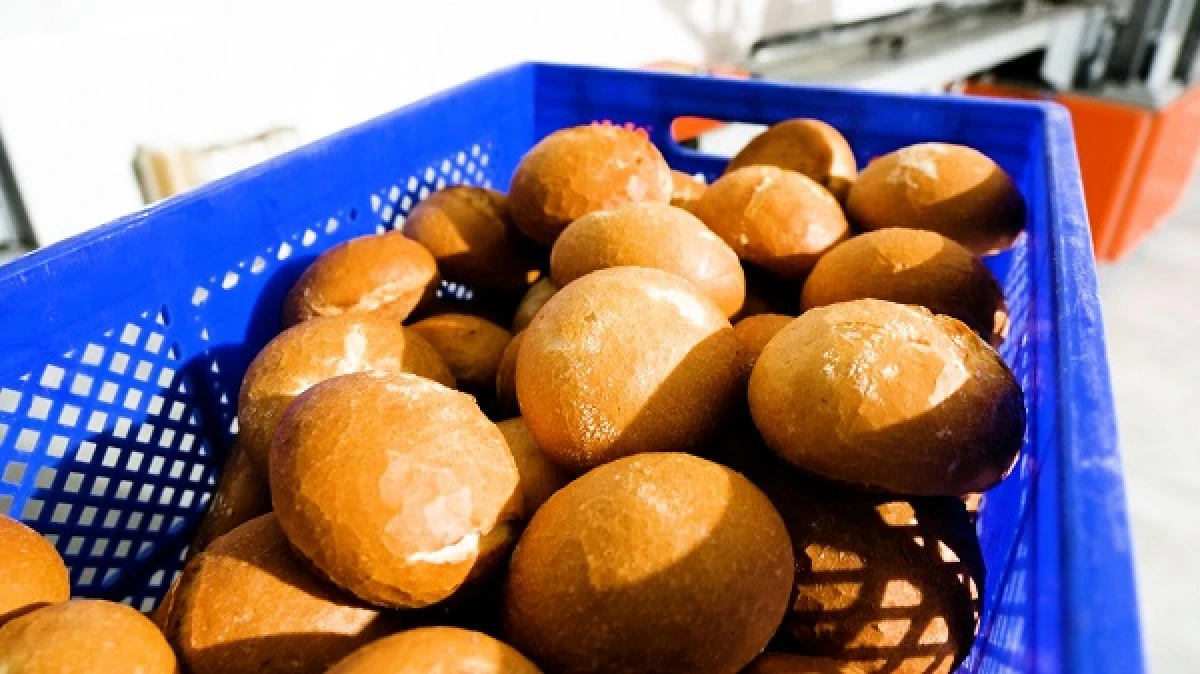 Akşehir belediyesi paketli roll ekmek üretiyor!