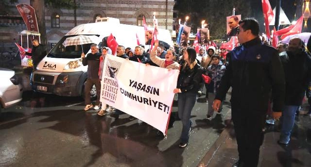 Akşehir&rsquo;de cumhuriyet&rsquo;in 103. yılı coşkuyla kutlandı