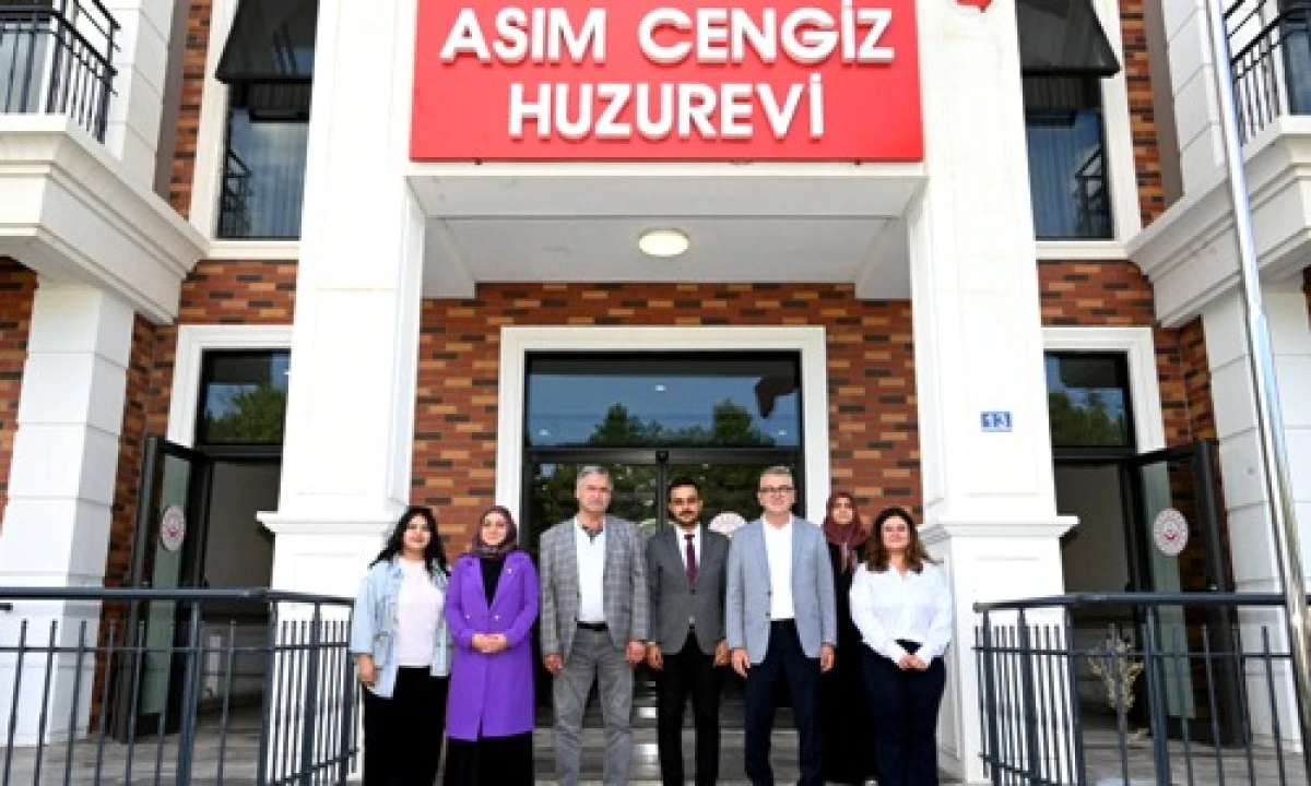Başkan Hasan Ustaoğlu&rsquo;ndan huzurevi sakinlerine anlamlı ziyaret