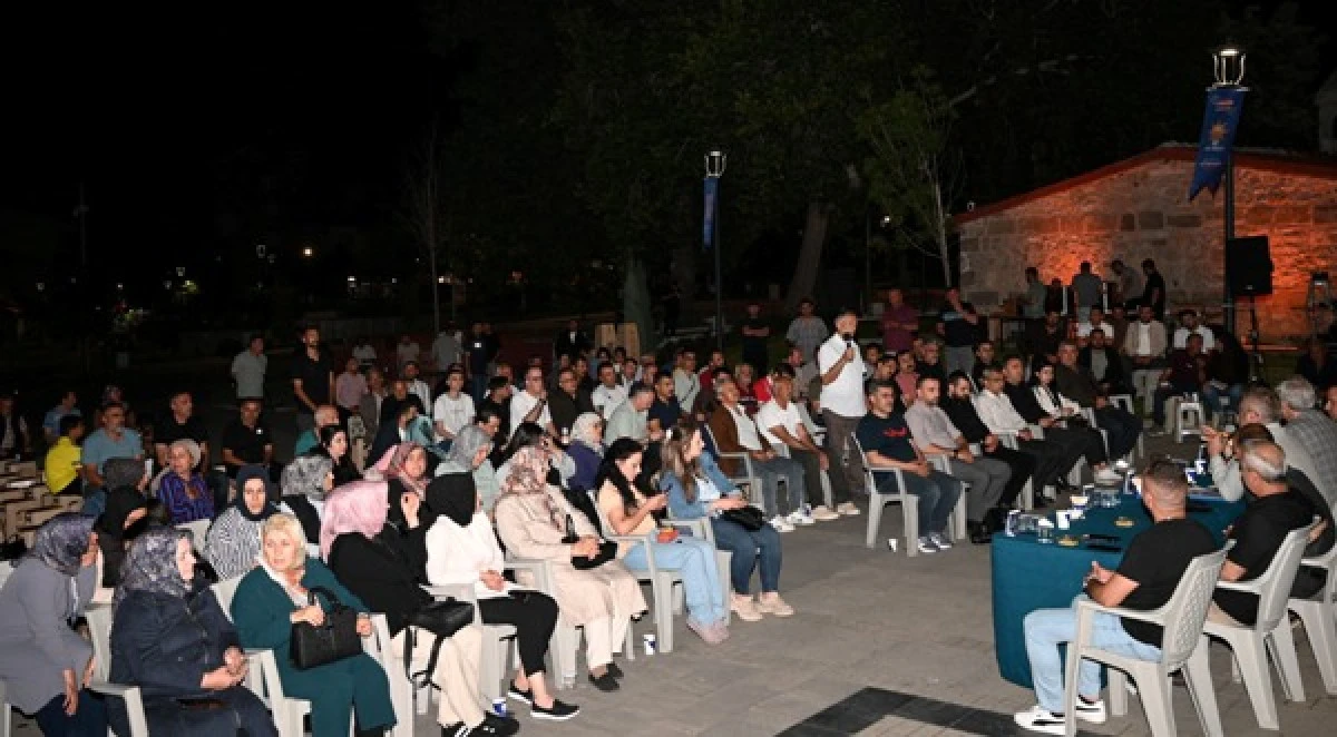 Başkan Ustaoğlu, vatandaşların sorularını cevapladı 