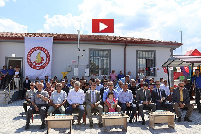 Belediye cezaevi girişine ziyaretçi bekleme salonu inşa etti