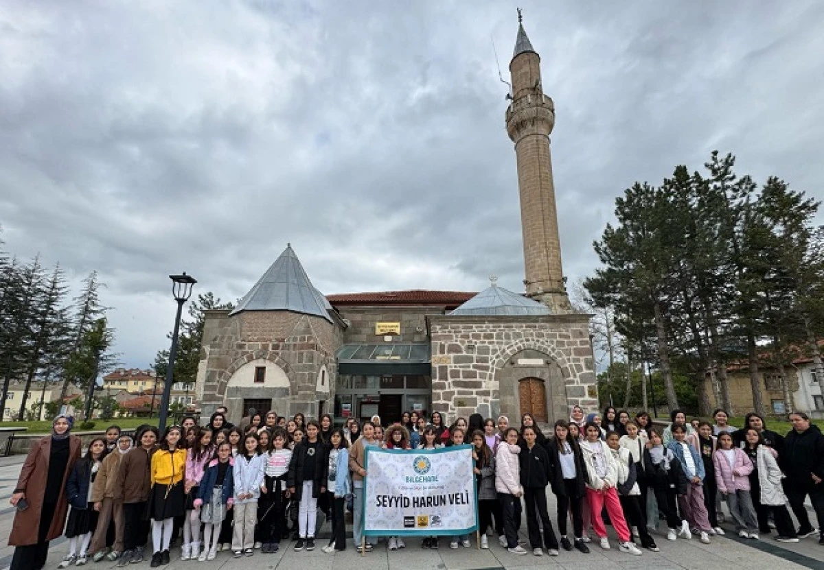 Bilgehane öğrencileri, Seyyid Harun Veliyi andı