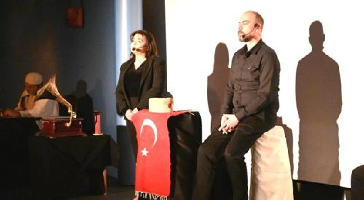 Bizim Akif tiyatro oyunu Seydişehir&rsquo;de sahnelendi