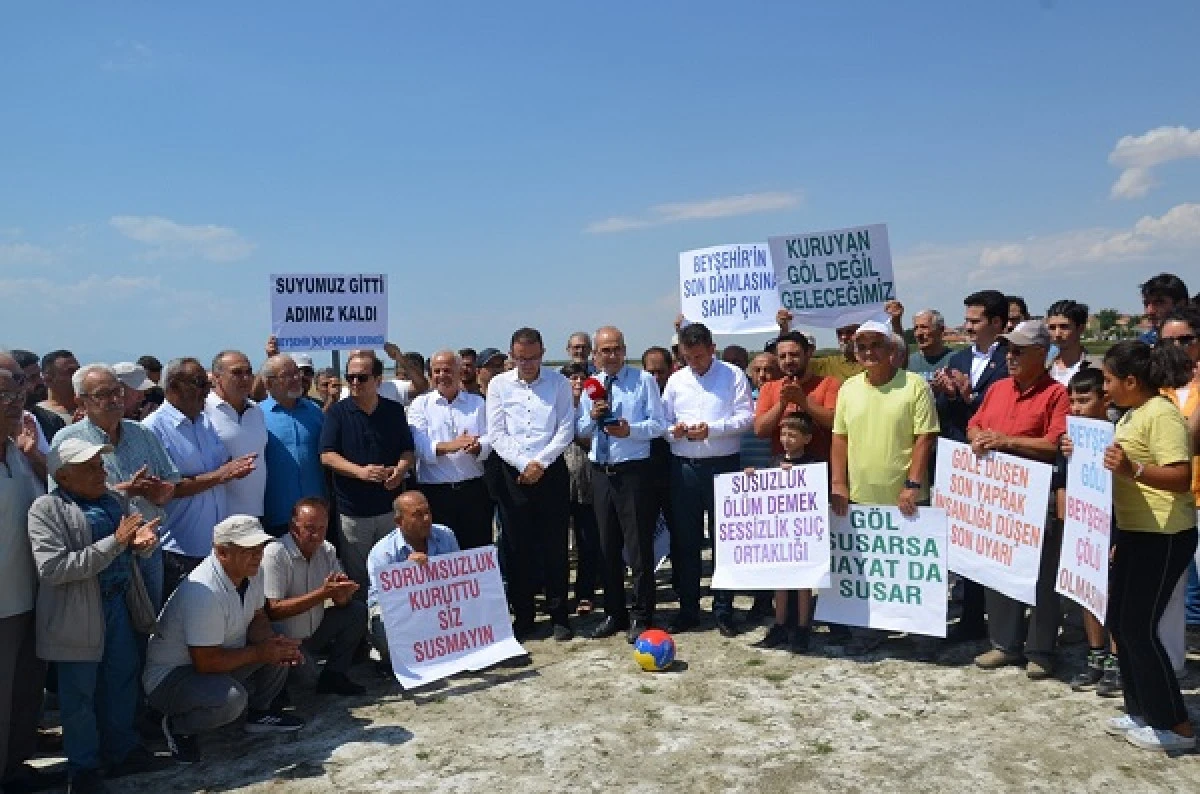 CHP’li Milletvekilleri Beyşehir gölüne sahip çıktılar