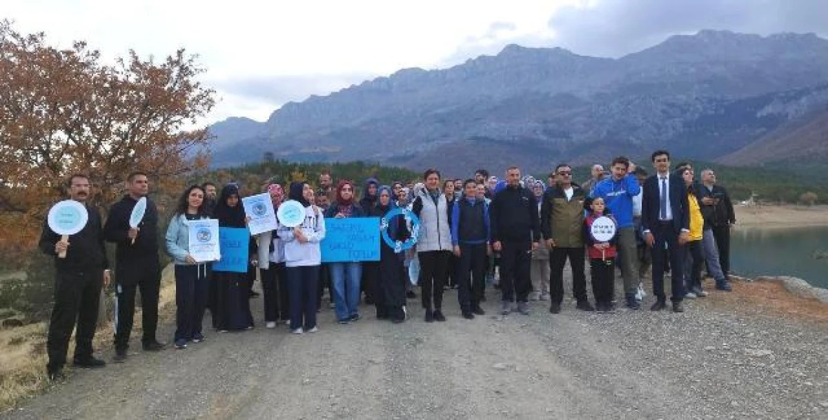 Diyabet bilincini artırmak için Seydişehir’de yürüyüş düzenlendi