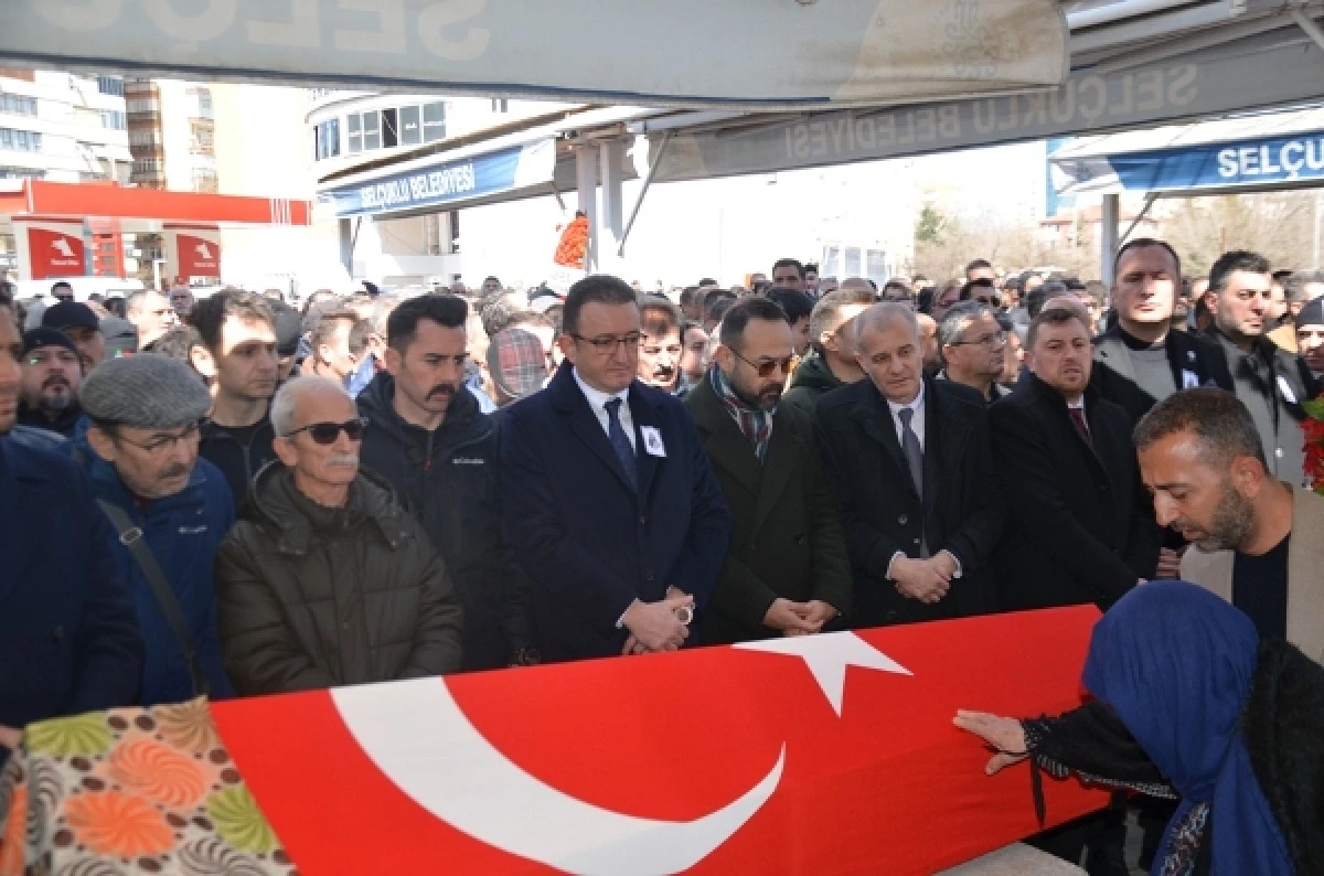 Eğitim-iş Genel Başkanı &Ouml;zbay:  Şiddet kabul edilir bir durum değildir