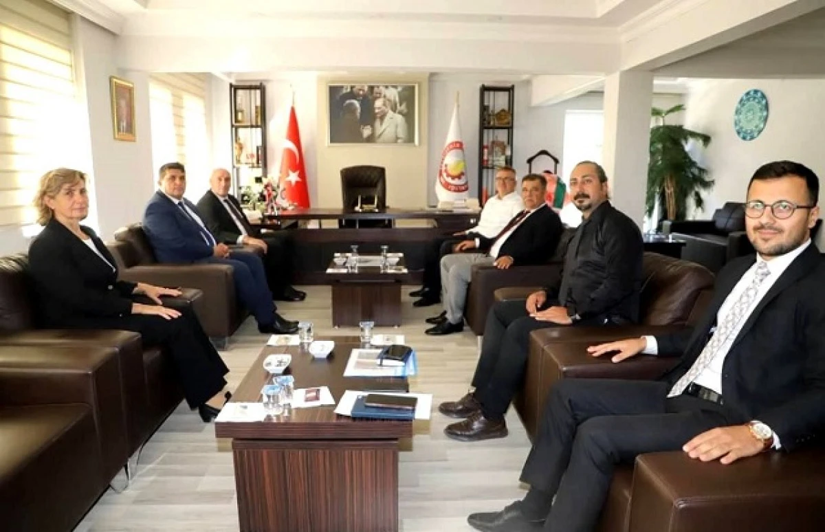 Gençlik ve spor il müdüründen belediye başkanına ziyaret