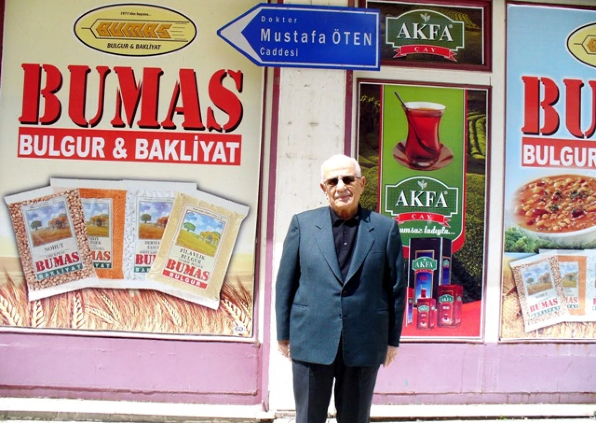 G&ouml;n&uuml;llerde iz bırakan bir değer: Dr. Mustafa &Ouml;ten