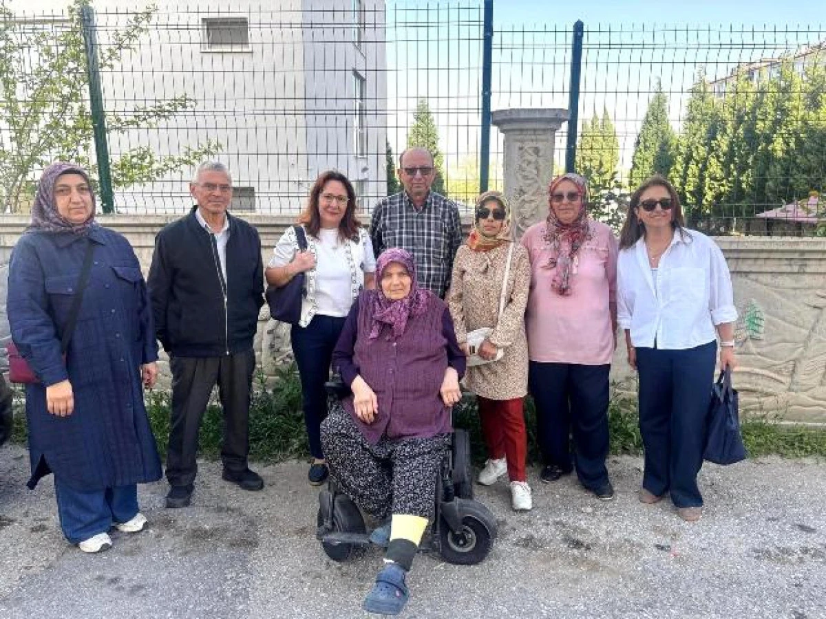 Hatice &Ouml;zt&uuml;rk&rsquo;&uuml;n ak&uuml;l&uuml; ara&ccedil;la yeniden &ouml;zg&uuml;rl&uuml;ğe a&ccedil;ılan yolu