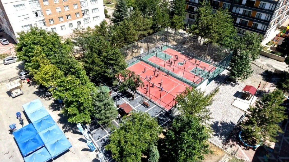 Kızılcalar Mahallesine modern sosyal spor alanı kazandırıldı