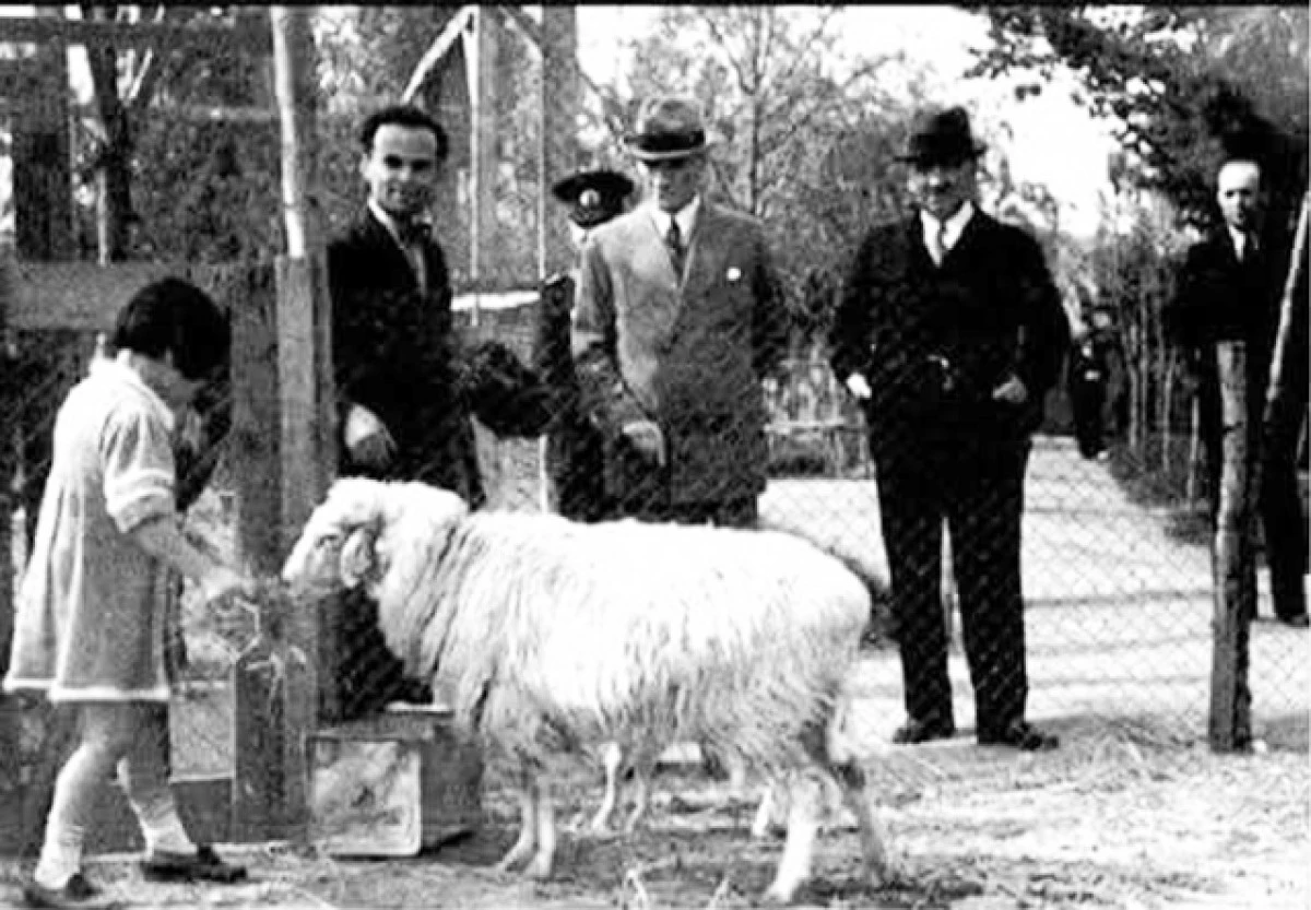 Kurban bayramı sabahı Atatürk!