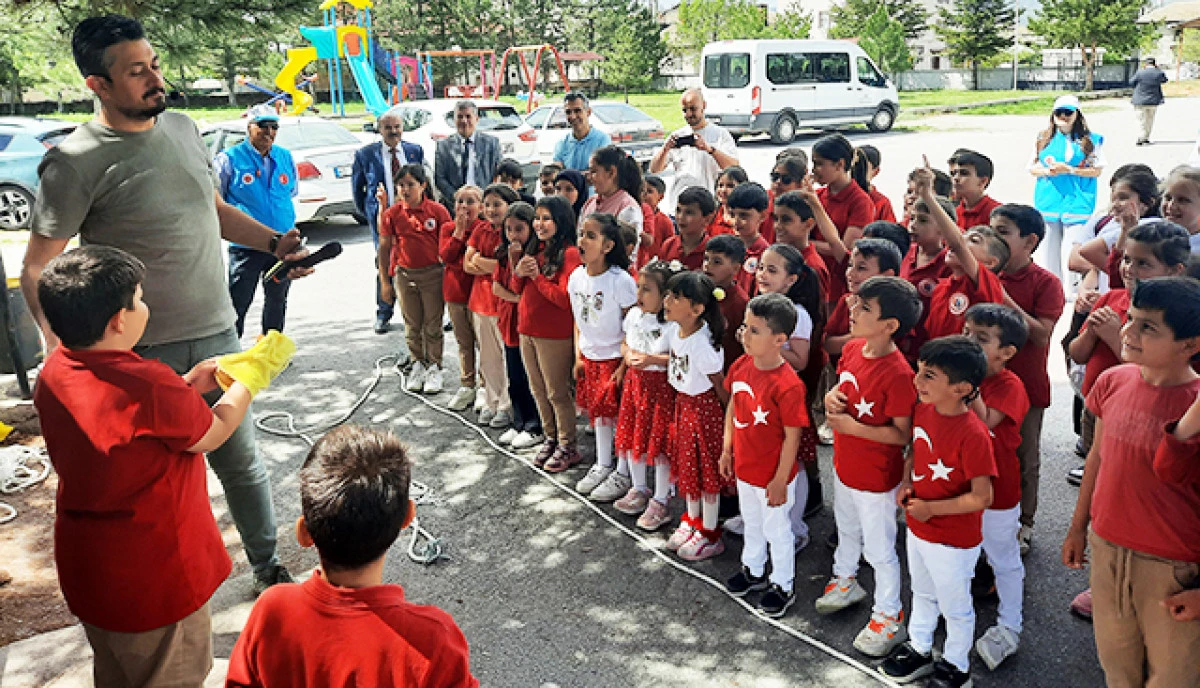 Merkez ve Kesecik İlkokulu ile birlikte İyilik iyidir etkinliği