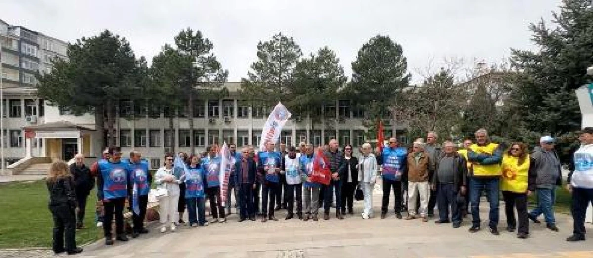 Okullardaki şiddete karşı tepki g&ouml;sterildi