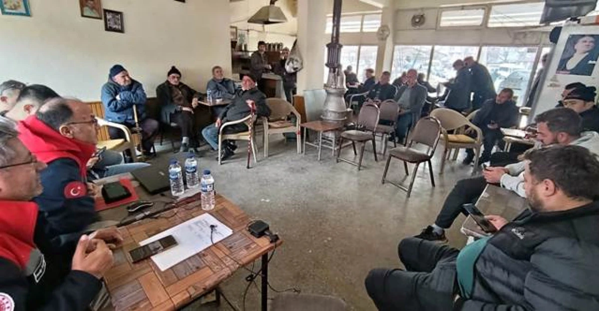 Ortakara&ouml;ren&rsquo;de &ccedil;ift&ccedil;ilere geleceğin tarımı anlatıldı