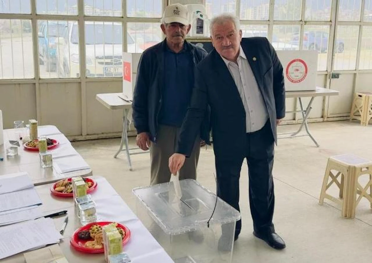 Ramazan &Ccedil;ınar, tarım kredi kooperatifi kongresinde g&uuml;ven tazeledi