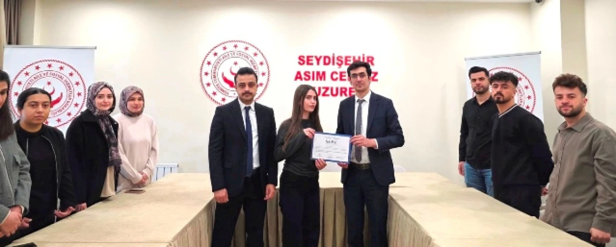 Sağlık el&ccedil;ileri, Seydişehir&rsquo;de huzurevi personeline eğitim d&uuml;zenledi