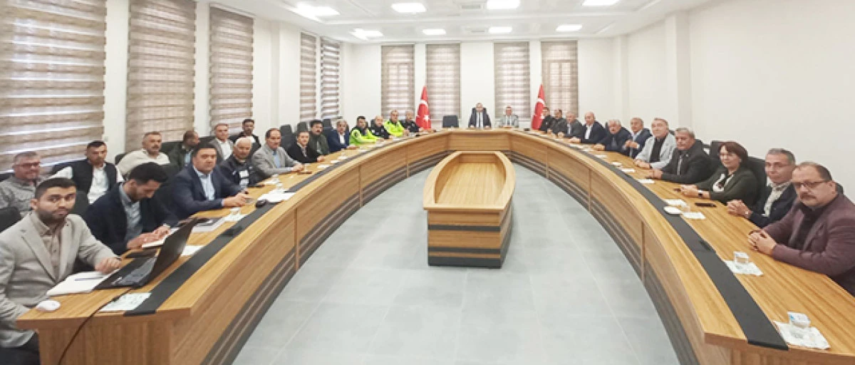 Şehir içi Trafik sorunu için belediyenin hazırladığı master planı görüşüldü