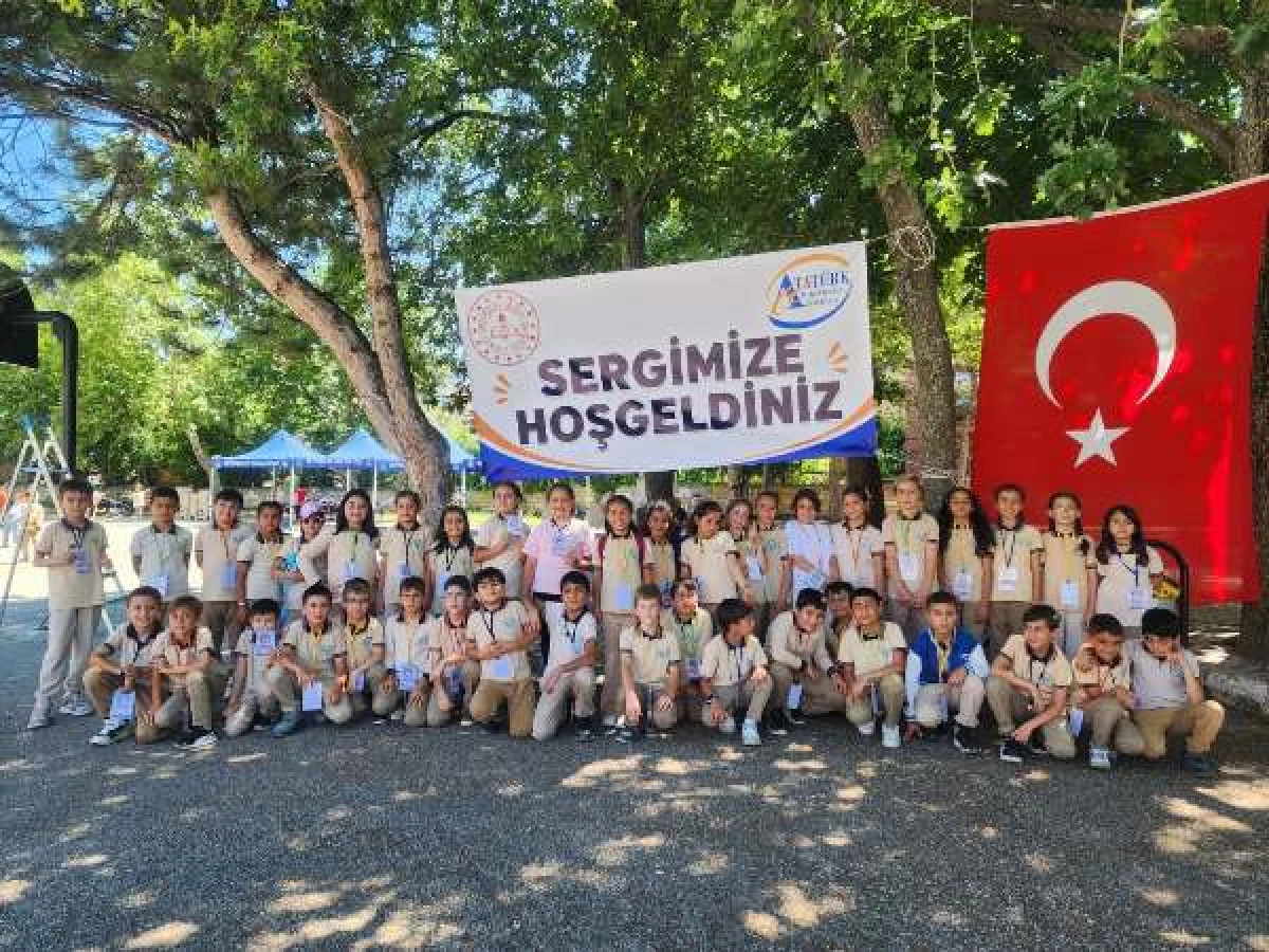 Seydişehir Atat&uuml;rk ilkokulunda robotik kodlama sergisine yoğun ilgi