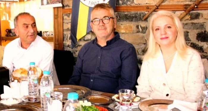 Seydişehir Fenerbahçeliler derneğinden buluşma kahvaltısı