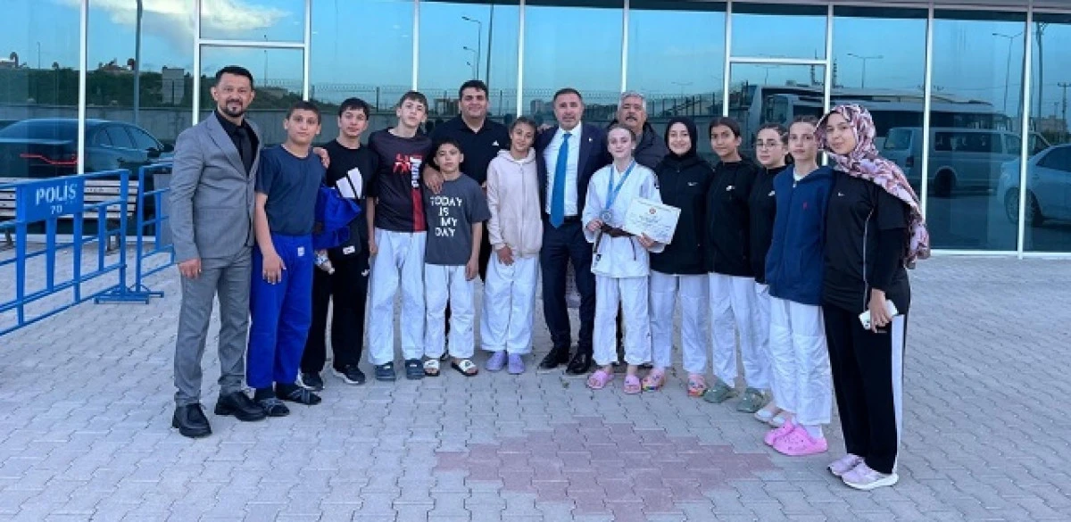 Seydişehir judosu eski g&uuml;nlerine d&ouml;nd&uuml;: T&uuml;rkiye şampiyonasından madalyayla d&ouml;nd&uuml;ler