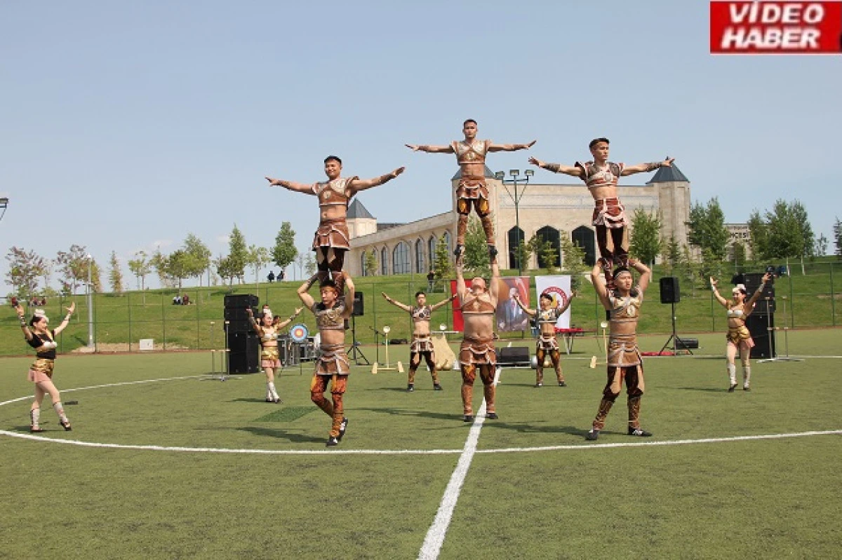 Seydişehir'de, Moğol ekibinin akrobatik hareketleri hayran bıraktı!