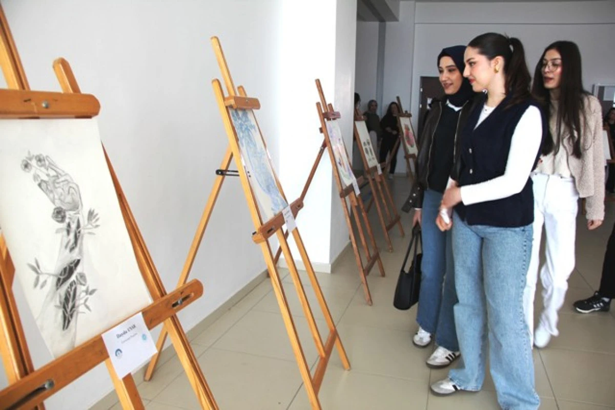 Seydişehir MYO &ouml;ğrencilerinden Yeşilay haftasında anlamlı sergi
