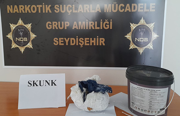Seydişehir’de 1056 gr skunk uyuşturucu ele geçirildi