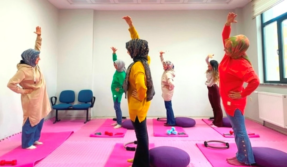 Seydişehir’de sağlıklı yaşam için ücretsiz grup egzersizleri başladı