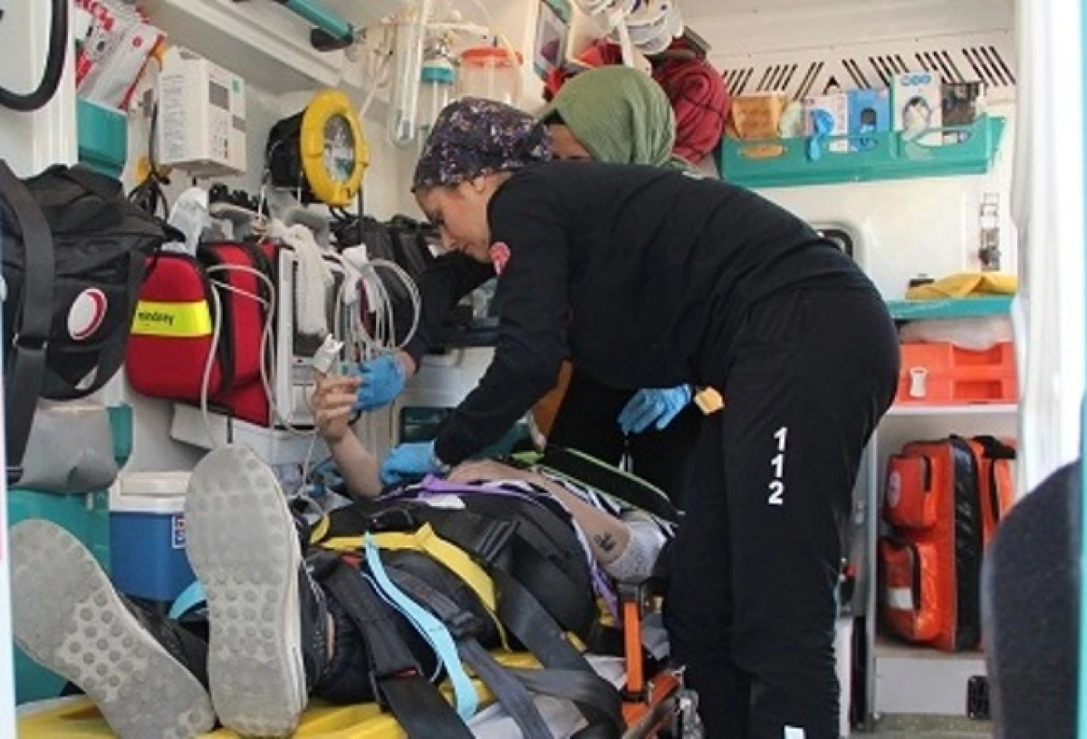 Seyyid Harun Bulvarı belediye kavşağında kaza: 1 yaralı