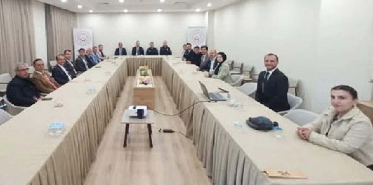 Sigaranın zararları konulu bilgilendirme toplantısı yapıldı