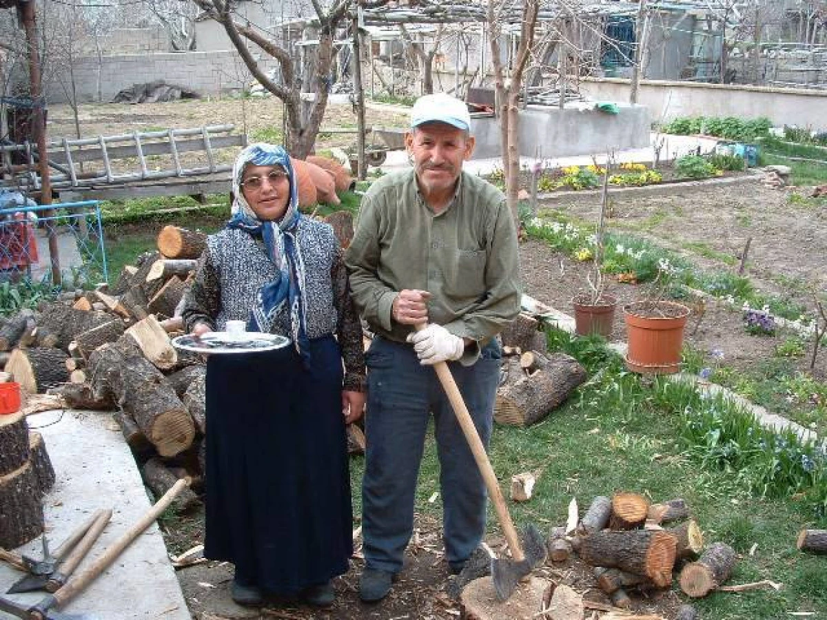 Vefat Haberi: Fakir Geldiler, Fakir Gittiler!