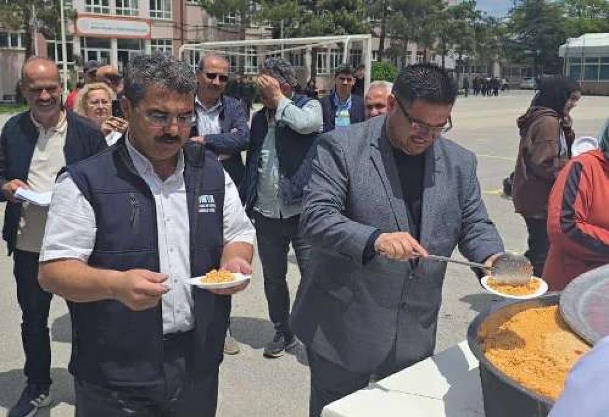 Yağmurluk pilav geleneği yaşatılıyor 