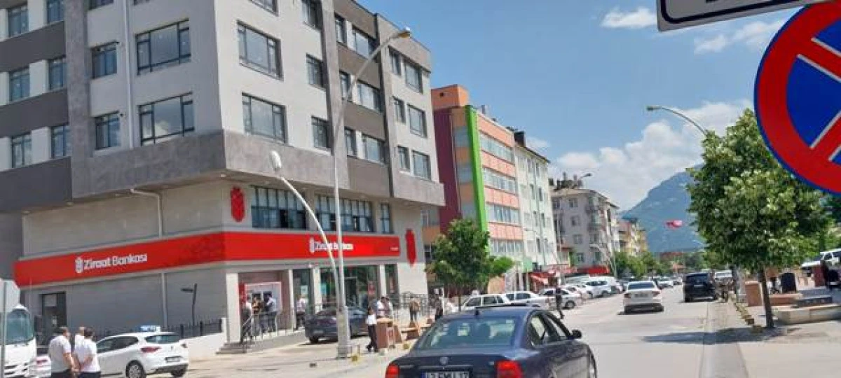 Ziraat bankası yeni hizmet binasında faaliyete başladı