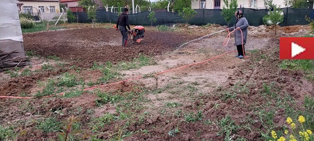 Havaların ısınmasıyla bahçeler sürülüyor