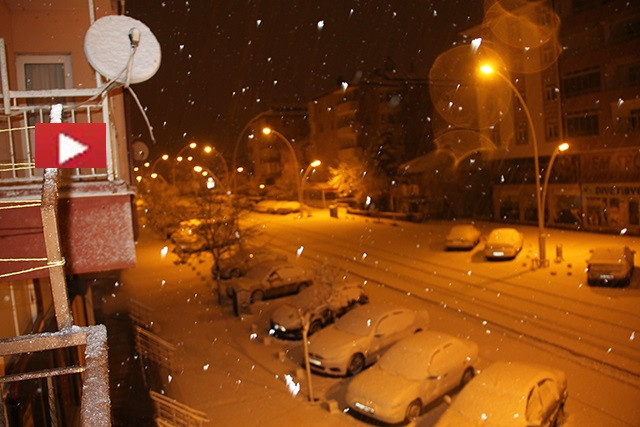 Kar kalınlığı 30 cm'ye ulaştı